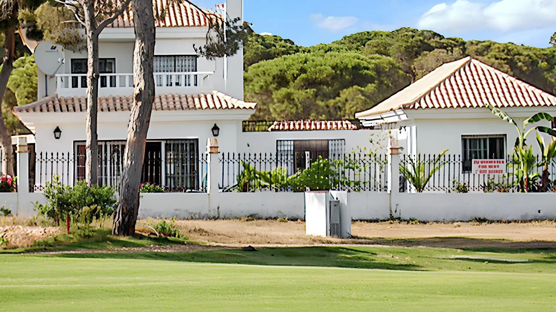 Elegant Villa In Nuevo Portil With Shared Pool 0*, El Portil Spain